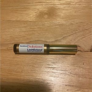 Senegence lash extend.